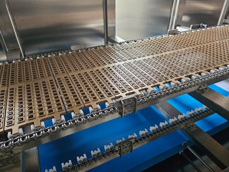 300kg/h Fully automatic gummy/Jelly candy production line